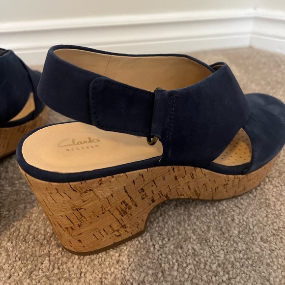 Clarks Maritsa Lara Navy Suede Platform Sandals Size 8.5 - Picture 5 of 8
